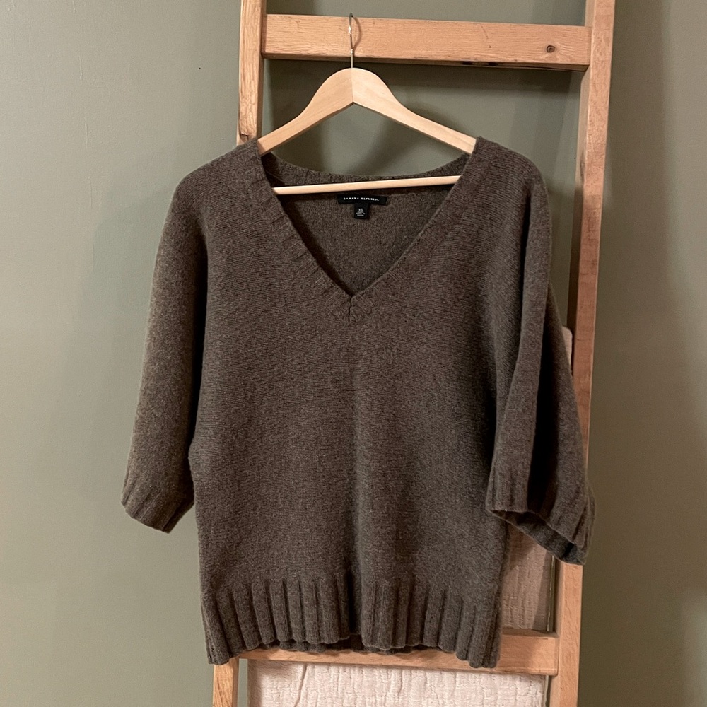 Banana Republic Cashmere Blend Taupe Sweater XS